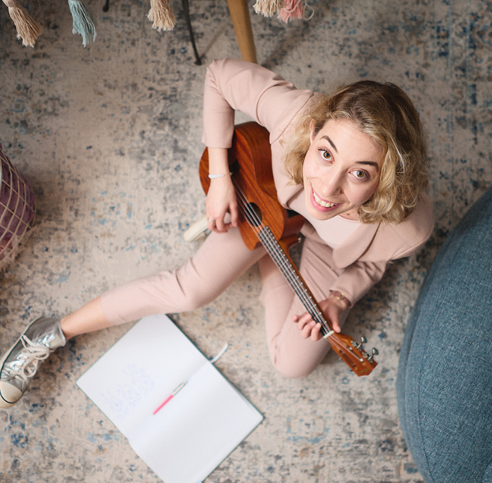 Alex Mangano - Chasing Lion Adventures